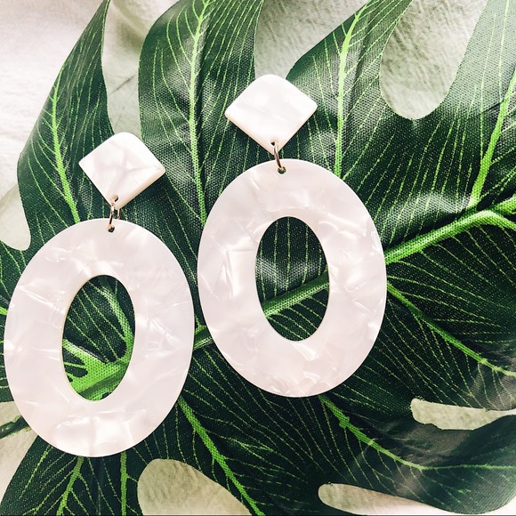 White Tortoise Shell Oval Drop Earrings - Picture 5 of 5